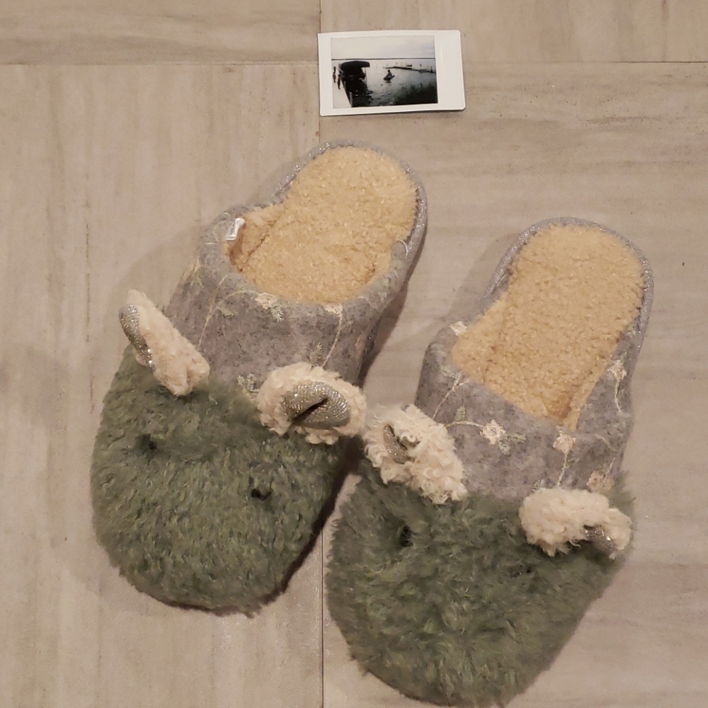 Green Mouse Sherpa Slippers - NWT